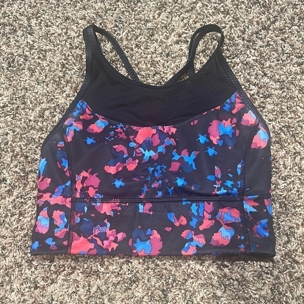 Lululemon cropped sports bra